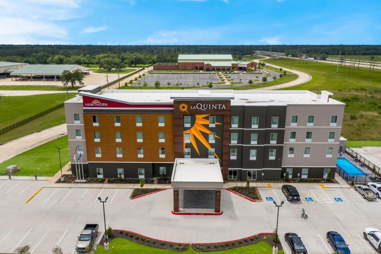 La Quinta Inn & Suites By Wyndham Sulphur Lake Charles Exterior photo
