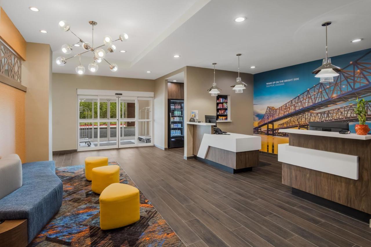 La Quinta Inn & Suites By Wyndham Sulphur Lake Charles Exterior photo
